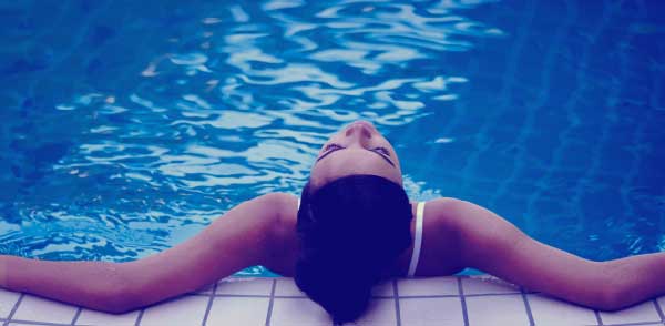 Temperature-controlled swimming pool